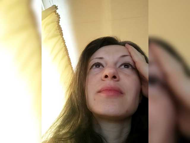 Mint-Lime's BongaCams show and profile