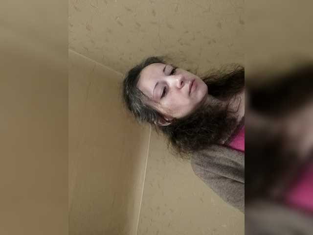 Mint-Lime's BongaCams show and profile