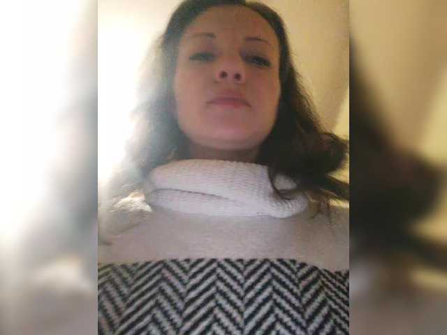 Mint-Lime's BongaCams show and profile