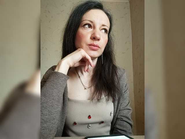 Mint-Lime's BongaCams show and profile