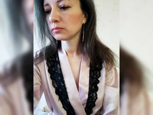 Mint-Lime live cam profile