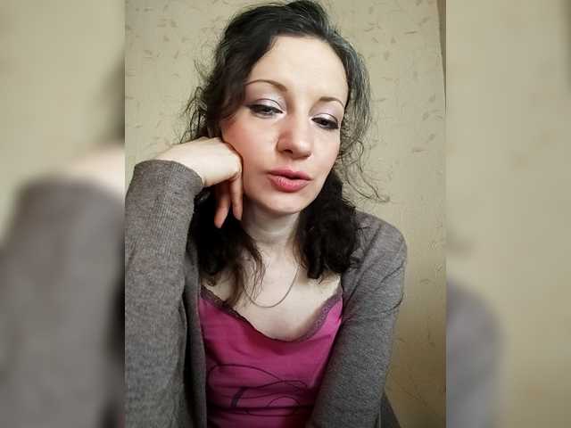 Mint-Lime's BongaCams show and profile