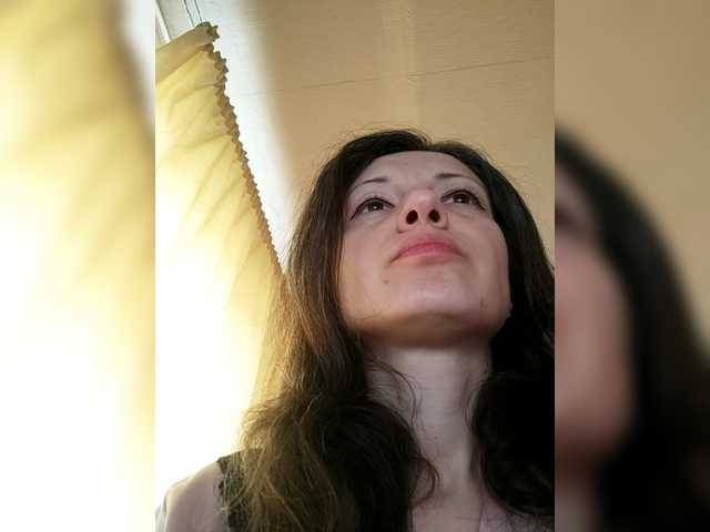 Mint-Lime's BongaCams show and profile