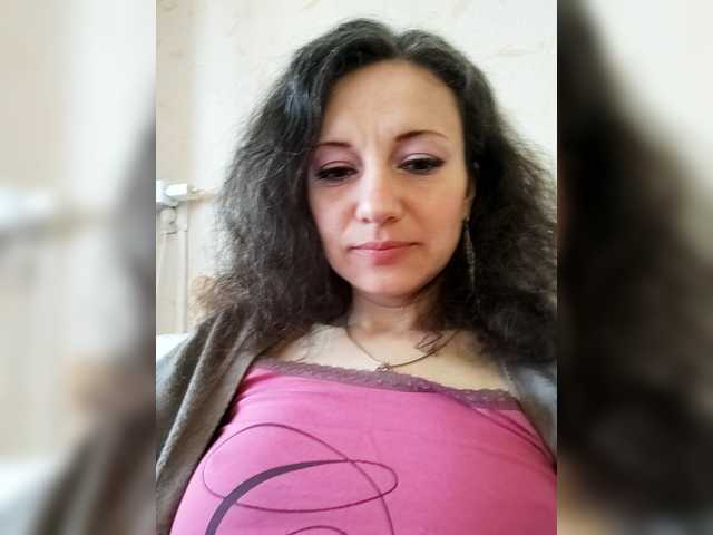 Mint-Lime's BongaCams show and profile