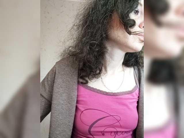 Mint-Lime live cam profile