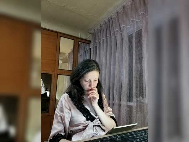 Mint-Lime's BongaCams show and profile