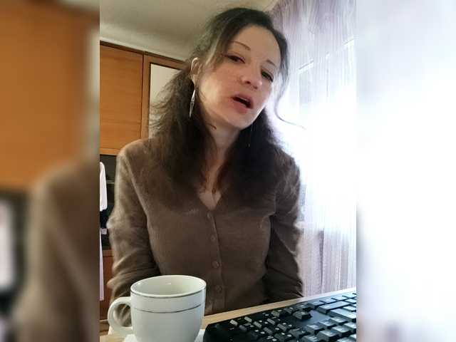 Mint-Lime's BongaCams show and profile