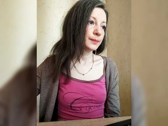 Mint-Lime's BongaCams show and profile