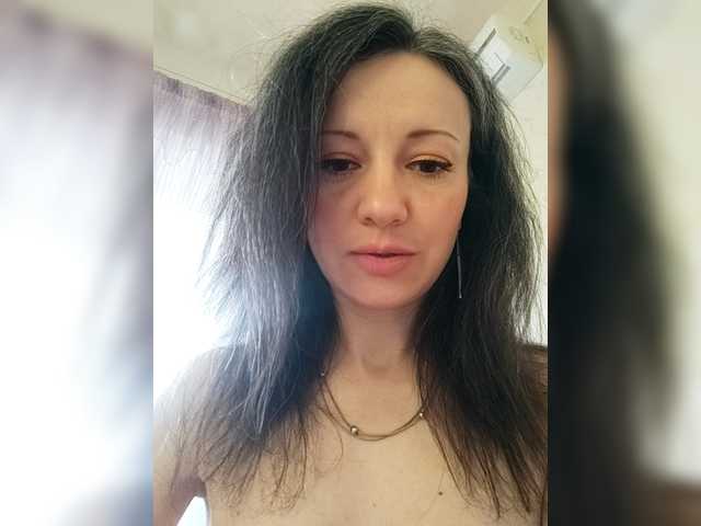 Mint-Lime's BongaCams show and profile