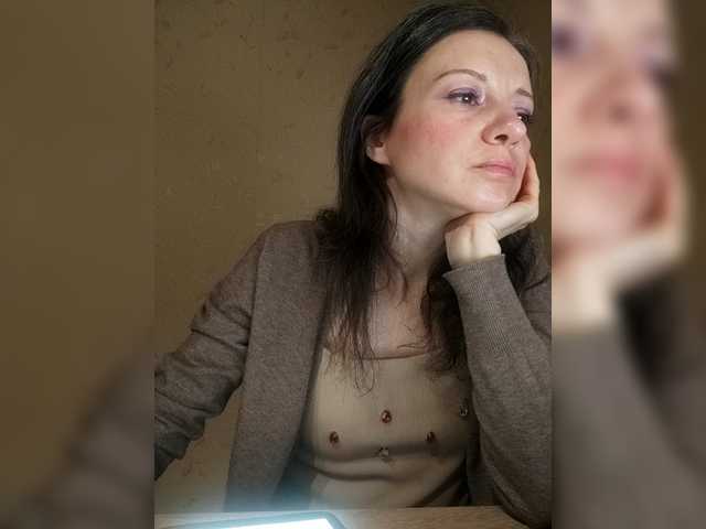 Mint-Lime's BongaCams show and profile