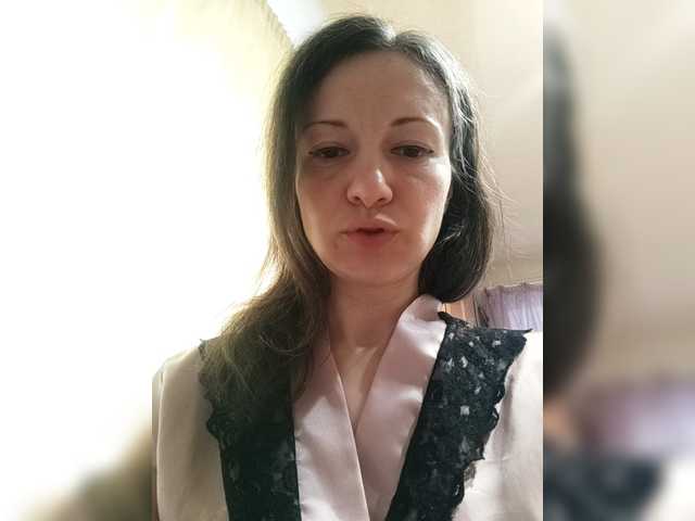 Mint-Lime's BongaCams show and profile