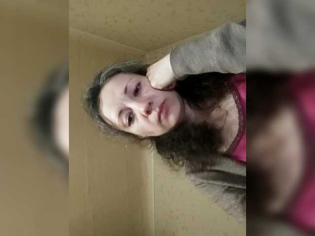 Mint-Lime's BongaCams show and profile