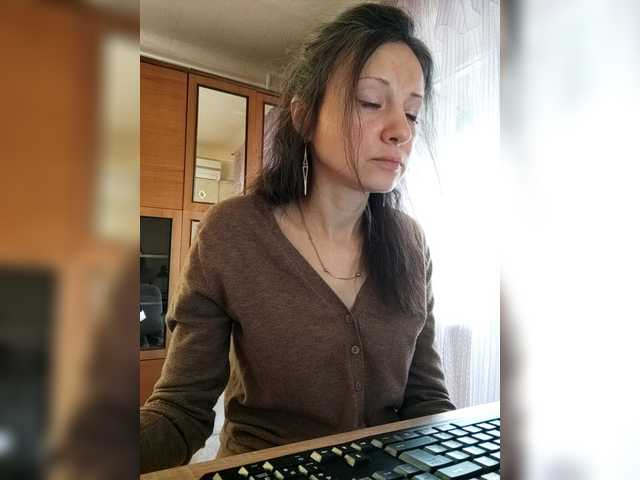 Mint-Lime's BongaCams show and profile