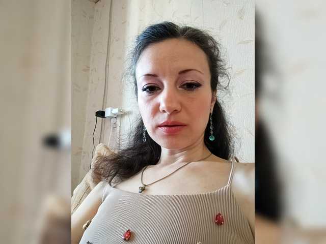 Mint-Lime's BongaCams show and profile