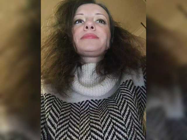 Mint-Lime's BongaCams show and profile