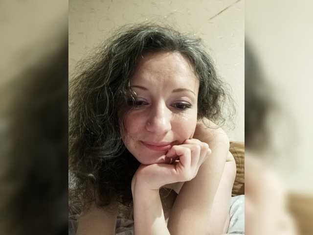 Mint-Lime's BongaCams show and profile