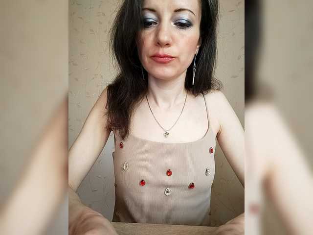 Mint-Lime's BongaCams show and profile