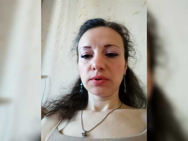 Mint-Lime's BongaCams show and profile