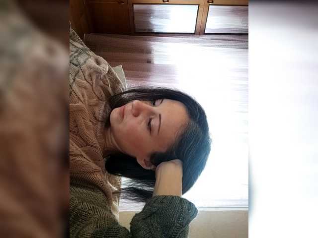 Mint-Lime's BongaCams show and profile