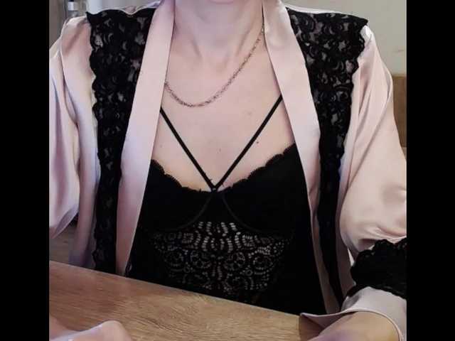 Mint-Lime live cam
