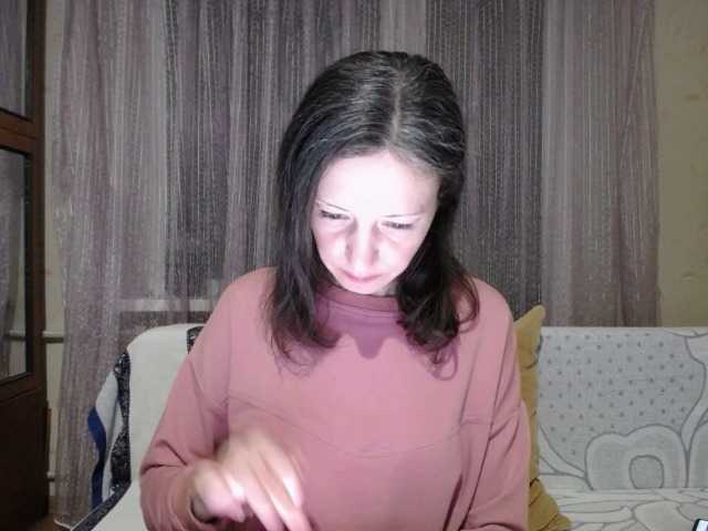 Mint-Lime's BongaCams show and profile