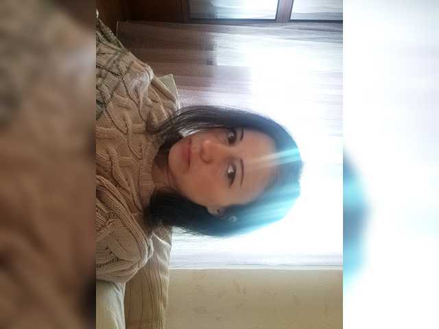 Mint-Lime's BongaCams show and profile