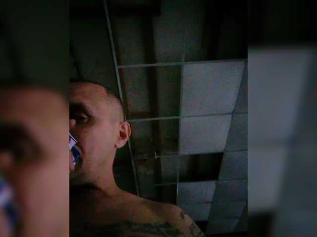 Johni-2