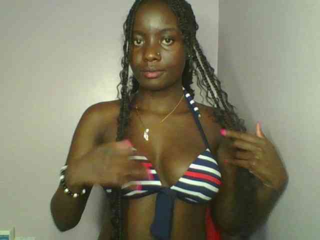 Cutiechoco Live Webcam on BongaCams