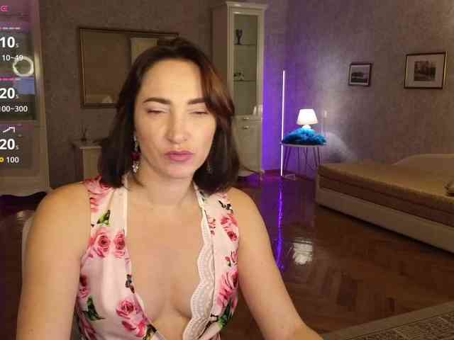 AnneKarma webcam