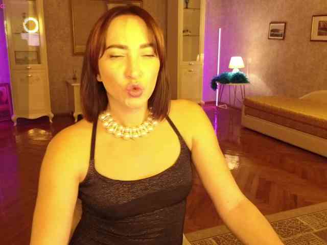 AnneKarma webcam