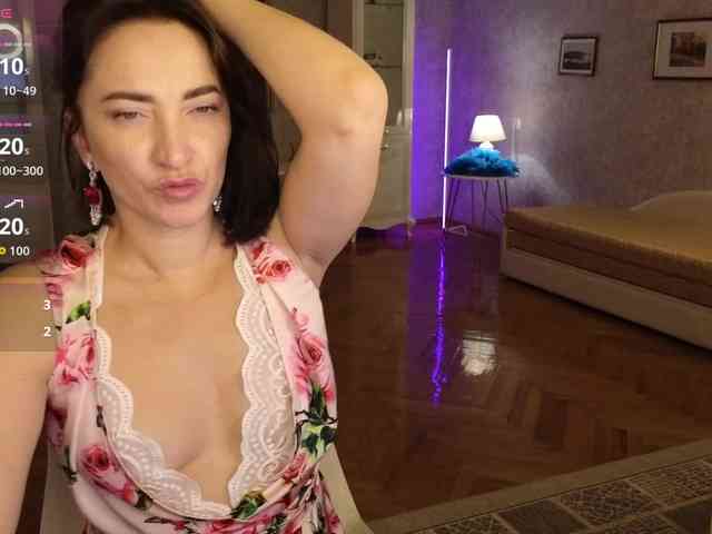 AnneKarma webcam