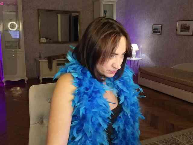 AnneKarma webcam