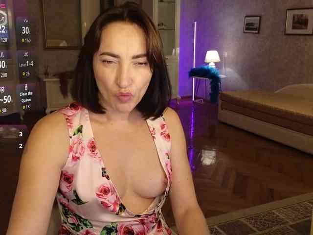 AnneKarma webcam