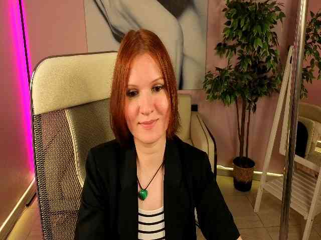 LikaMiss webcam