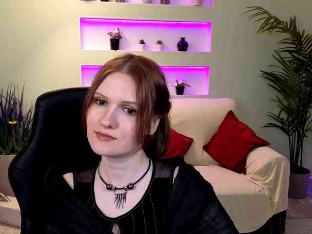 LikaMiss webcam