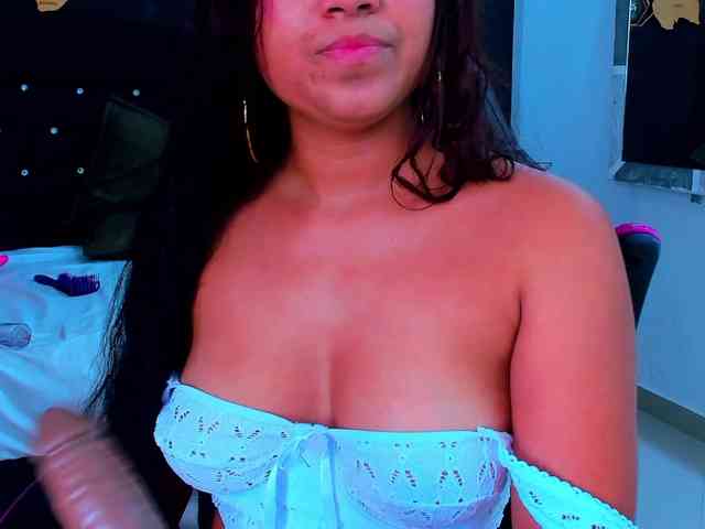 Scarlett-riles webcam