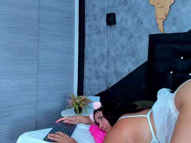 Scarlett-riles webcam