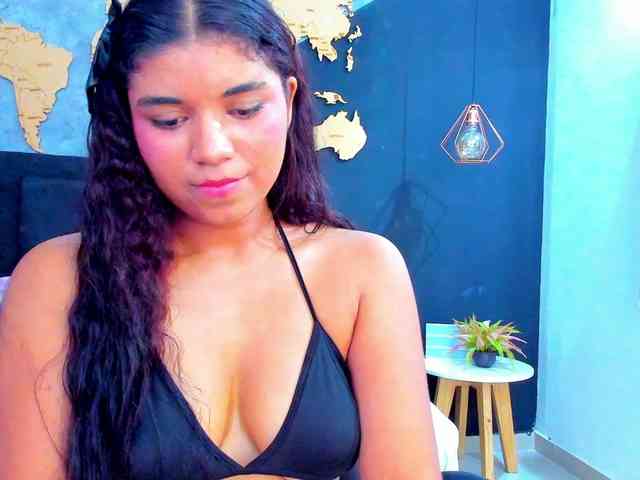 Scarlett-riles webcam