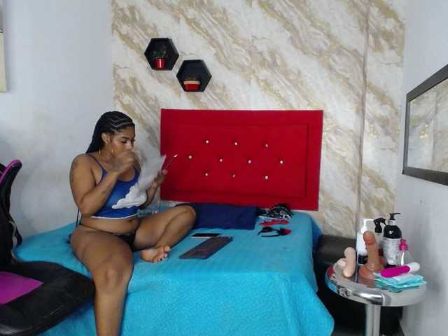 Issa-love's BongaCams show and profile