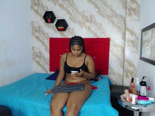 Issa-love's BongaCams show and profile