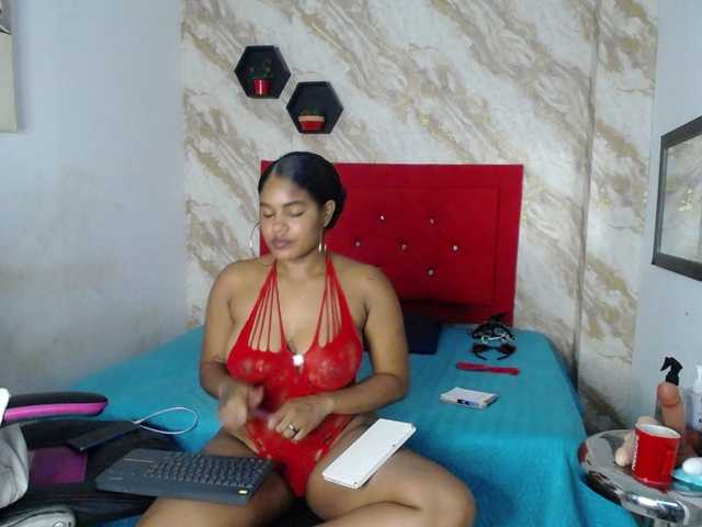 Issa-love's BongaCams show and profile