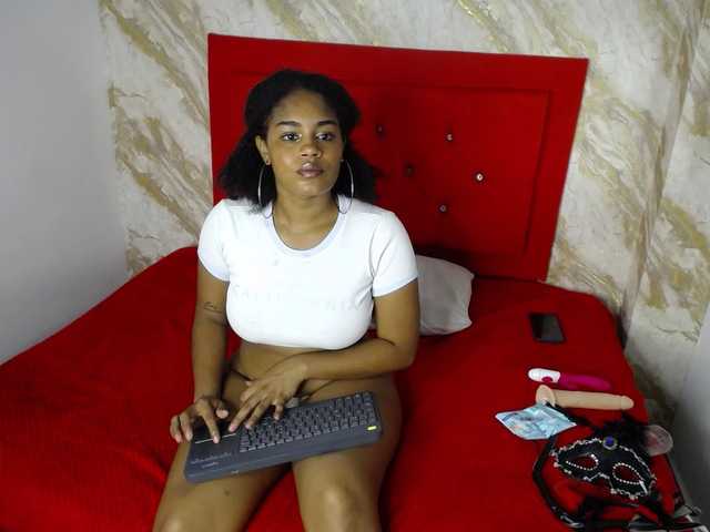  Issa-love chat room