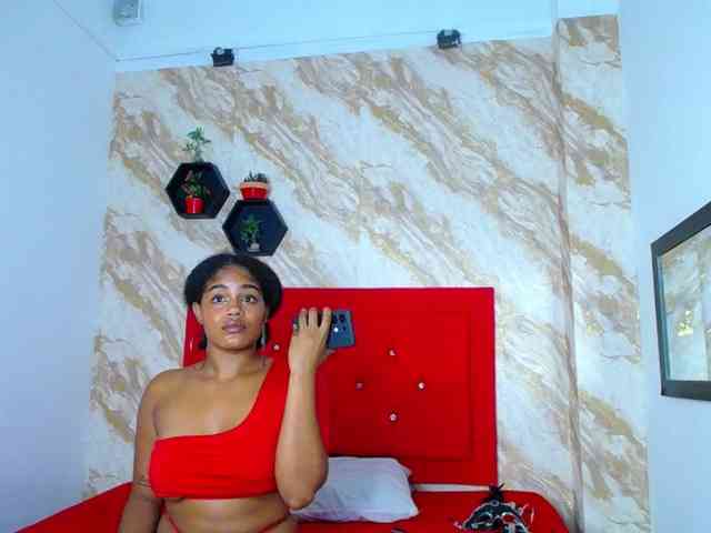 Issa-love webcam
