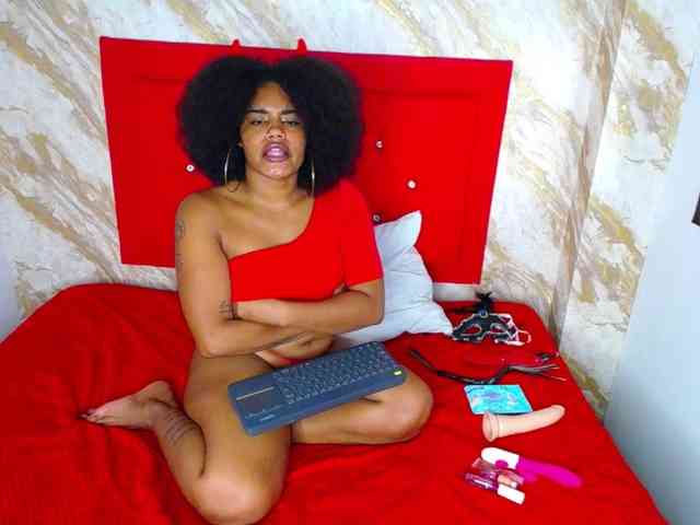 Issa-love webcam