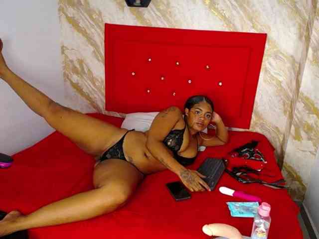 Issa-love webcam