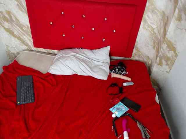 Issa-love webcam