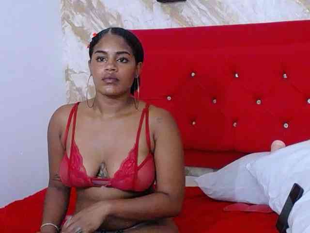 Issa-love webcam