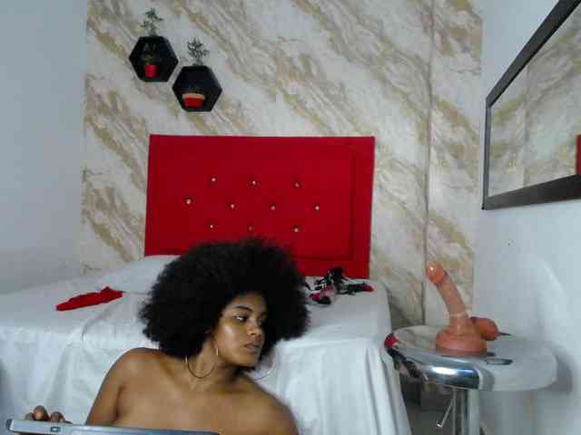 Issa-love webcam