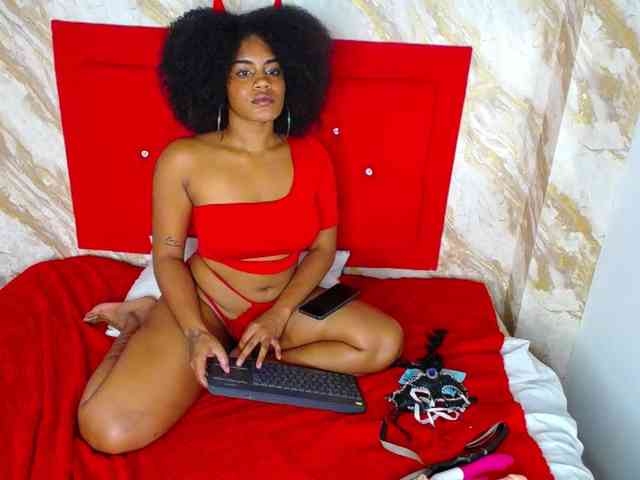Issa-love webcam