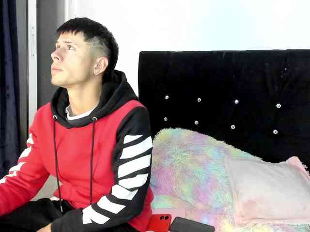 messycouple24 webcam
